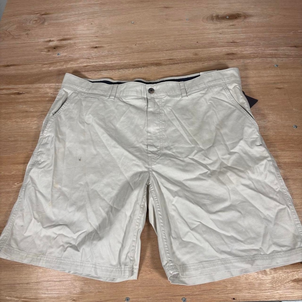 St. John's Bay cream & tan shorts size 44